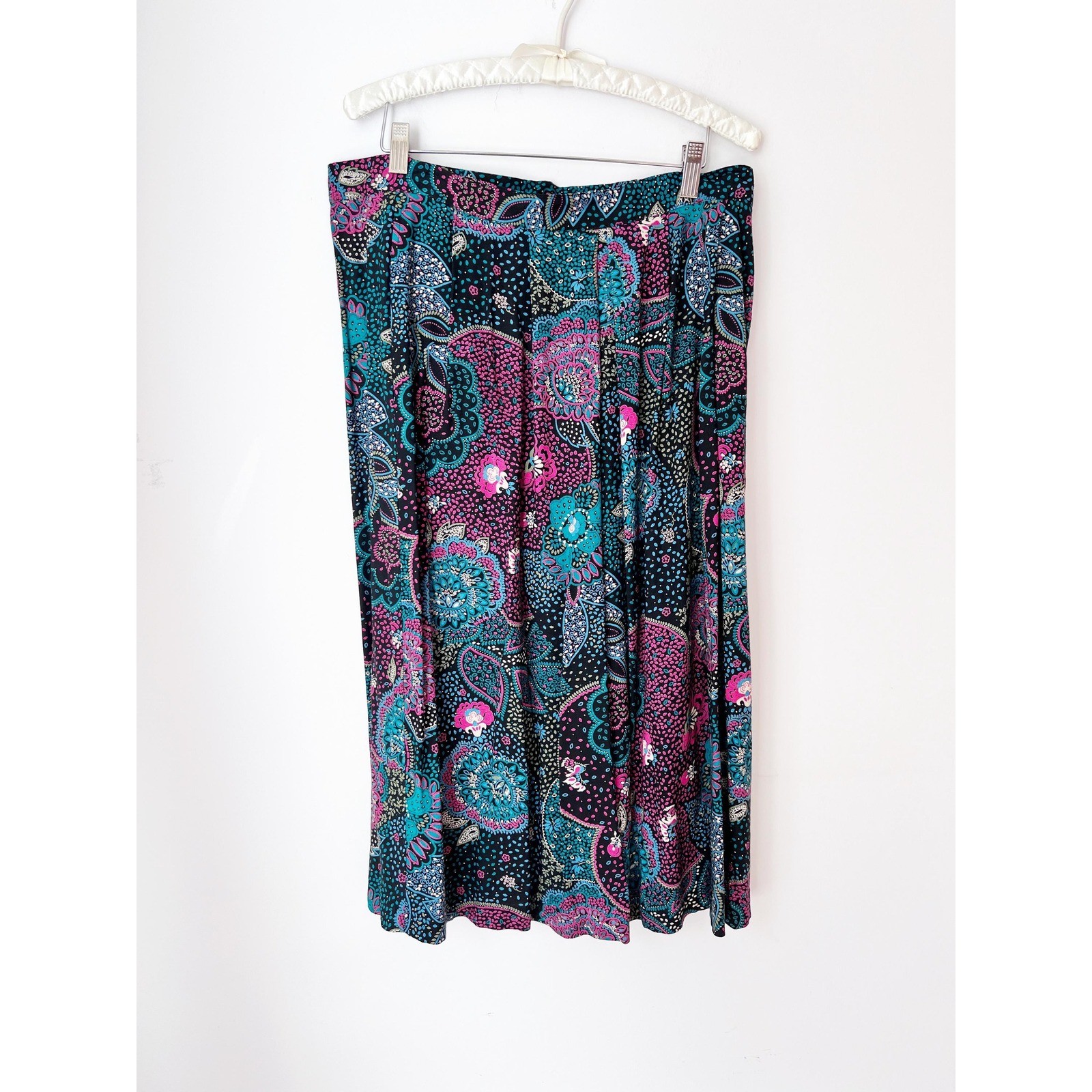 SIZE M/L Vintage 90s Midi Skirt Black Teal Pink Paisley Rayon Pockets Funky Boho