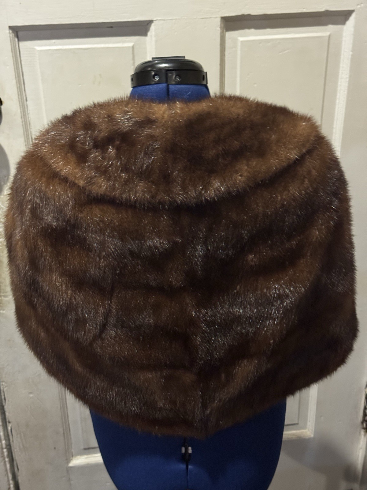 Chestnut Brown Fur Cape Capelet Vintage Couture Salon ML Stole