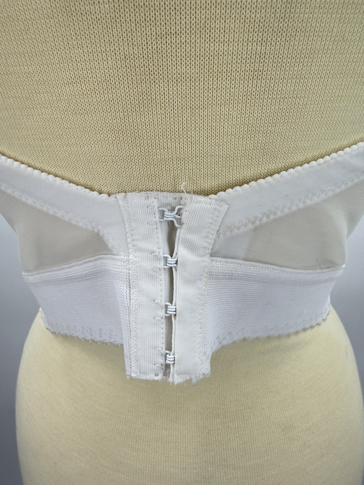Vintage Wynette by Valmont Size 42D White Strapless Longline Bra NWT