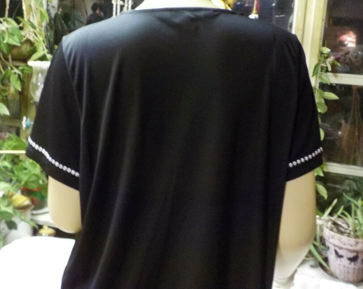 Tanjay Vintage 2 Fer Top Size L Black W White Embroidery Short Sleeve Scoop Neck