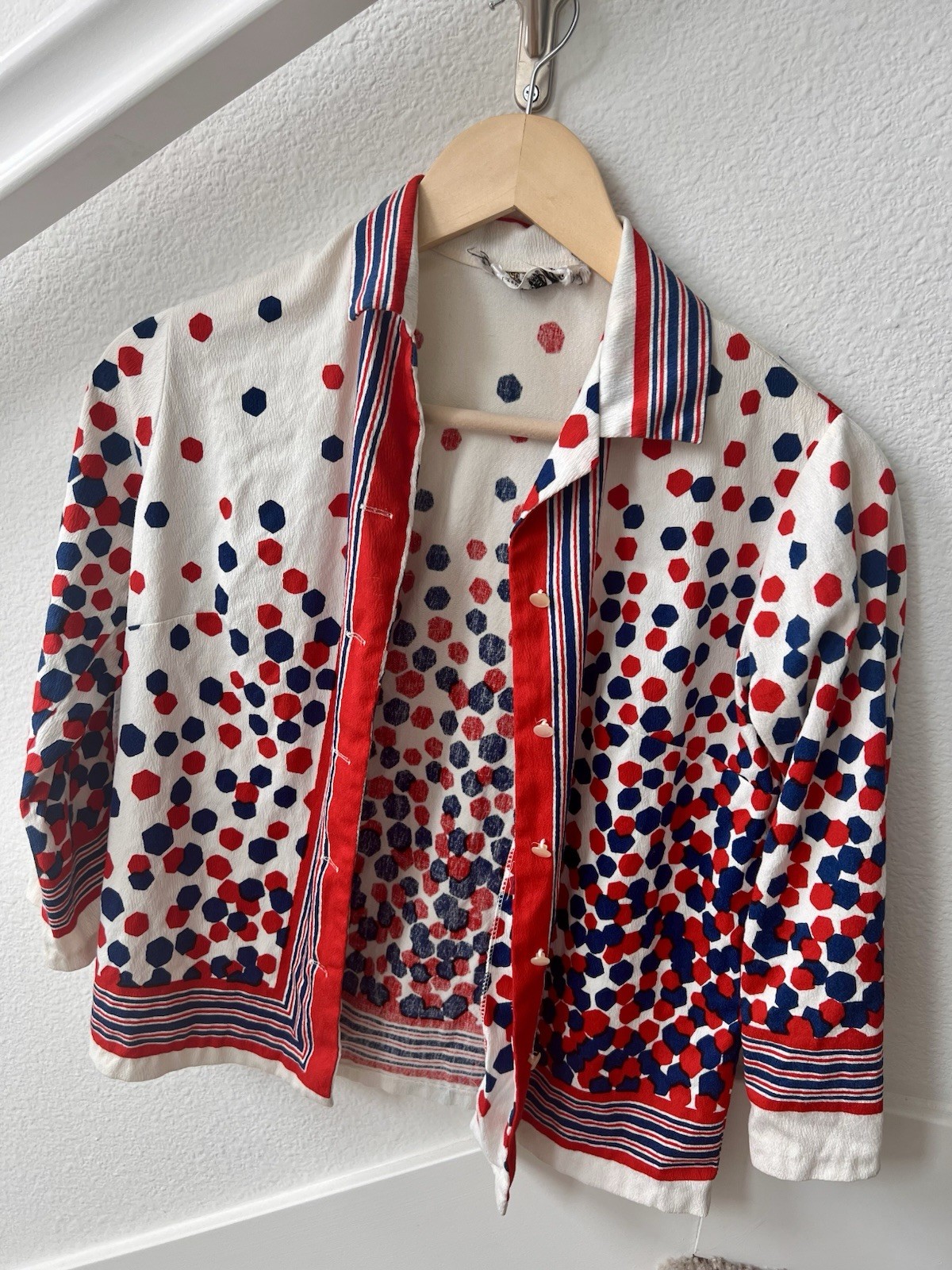 Cellini Vintage Cotton Collared Button-Front Shirt Size 10 Red White Blue Japan