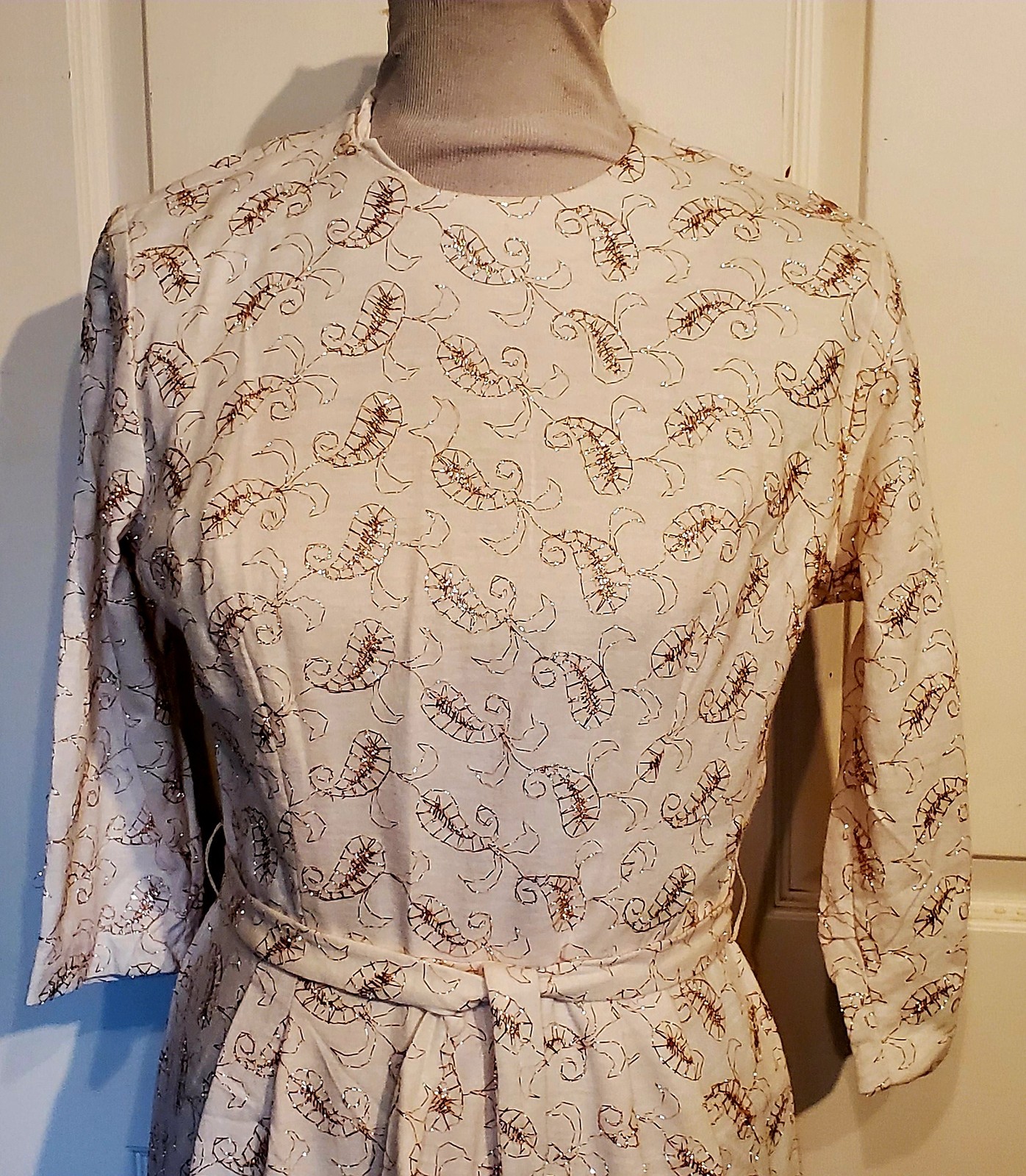 Vintage 50s 60s Winter White Wool Dress Metallic Gold Trim B38