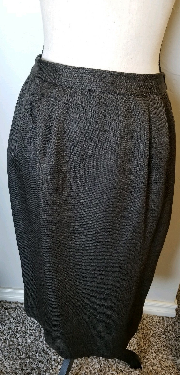 Gilmor Women’s Brown 3-pc. (Jacket, Skirt & Pants) Suit Sz 8