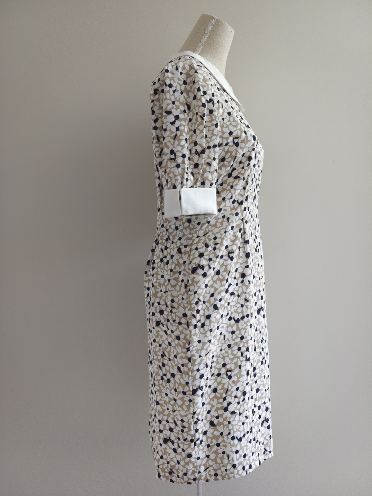 Vintage Hanae Mori Peter Collar Floral Print Sress