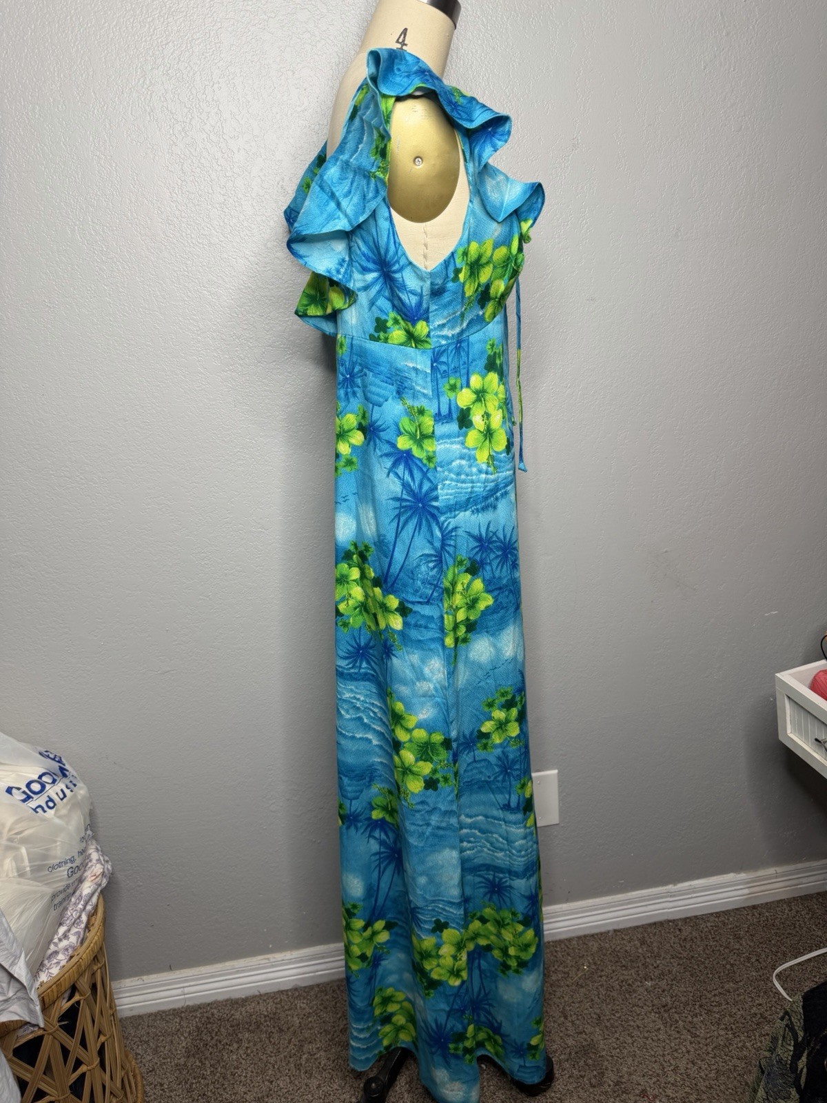 VTG 7Os POMARE Hawaiian Maxi Long Dress Sz M 12 Blues and Greens