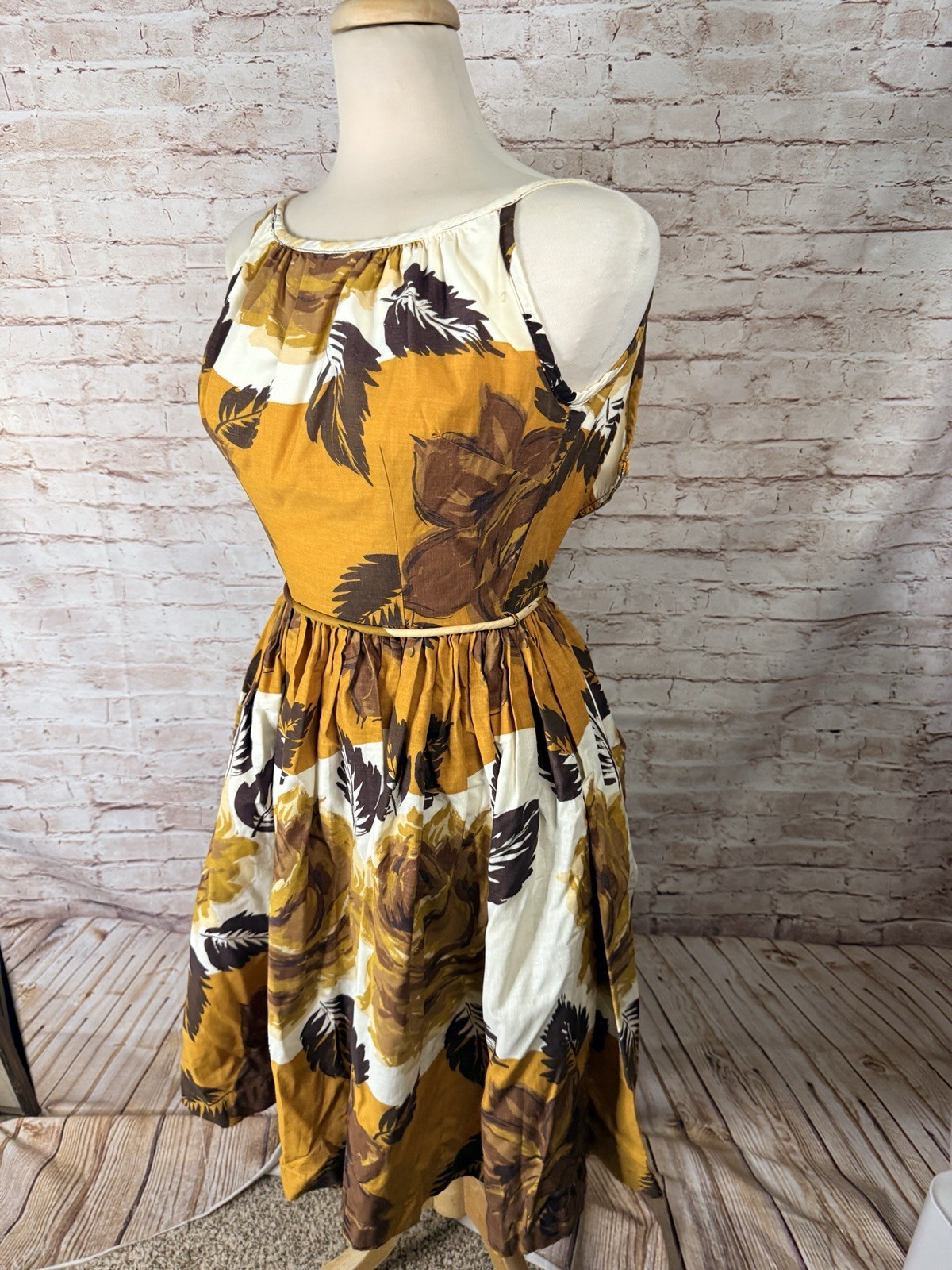 Vintage 50’s Pin Up Dress Tiki Rockabilly Sweep Floral Cole of California XS/ S