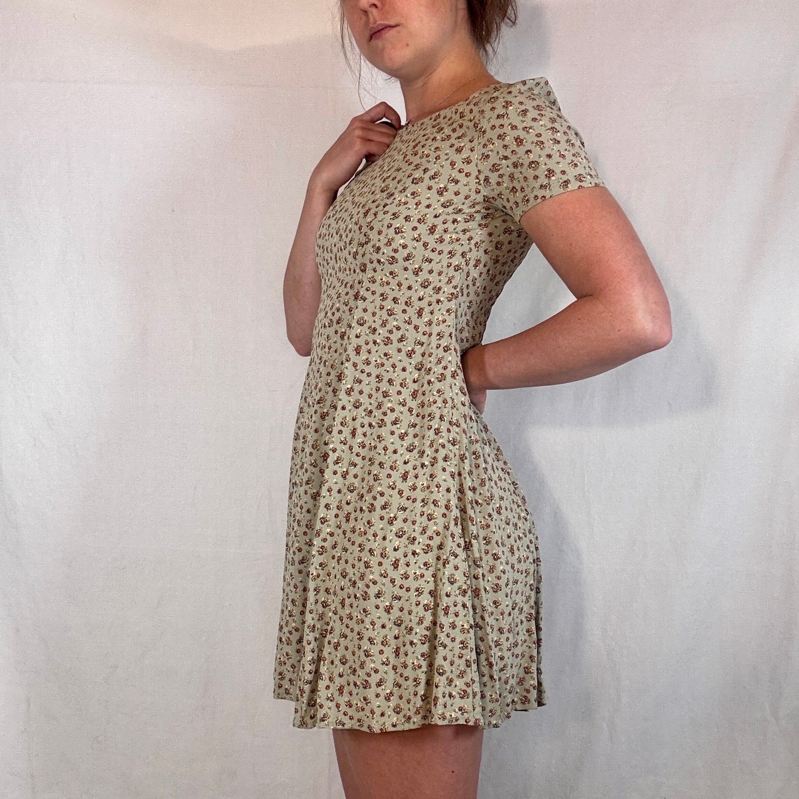 Vintage 1990s Ann Taylor Floral Mini Dress Green Bouquet Print Smocked Back 10P