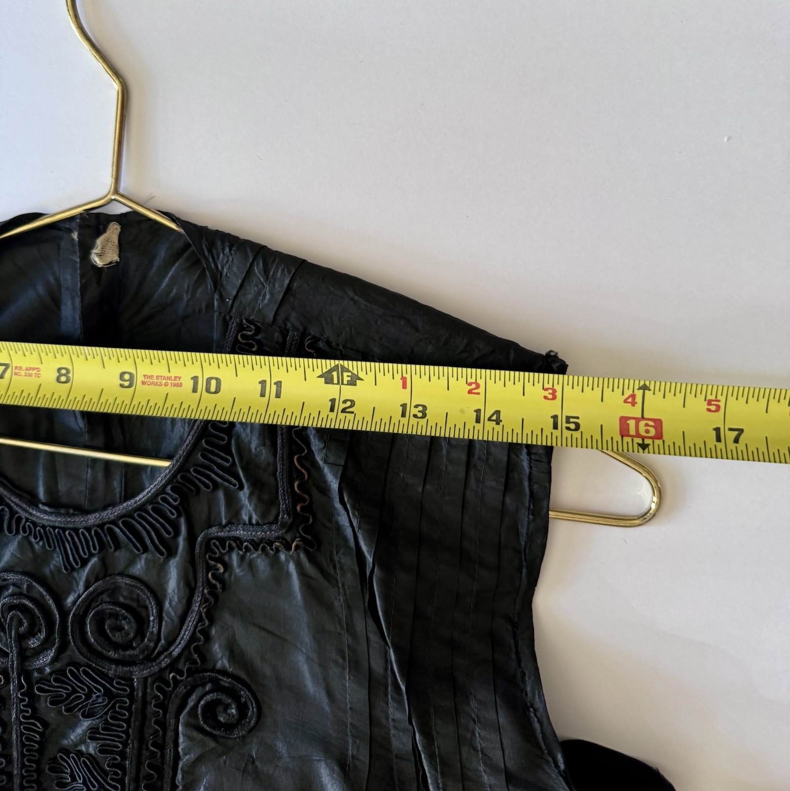 VTG Edwardian Black Silk Sleeveless Blouse Front Design Small Hook Eye Closure