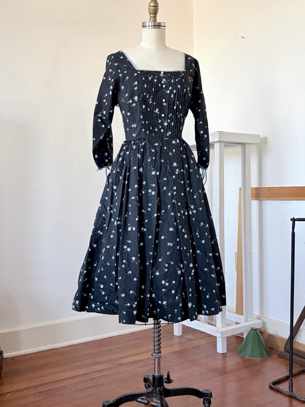 50s Floral Polished Cotton Cocktail Dress Full Skirt Crinoline New Look Pinup XS
