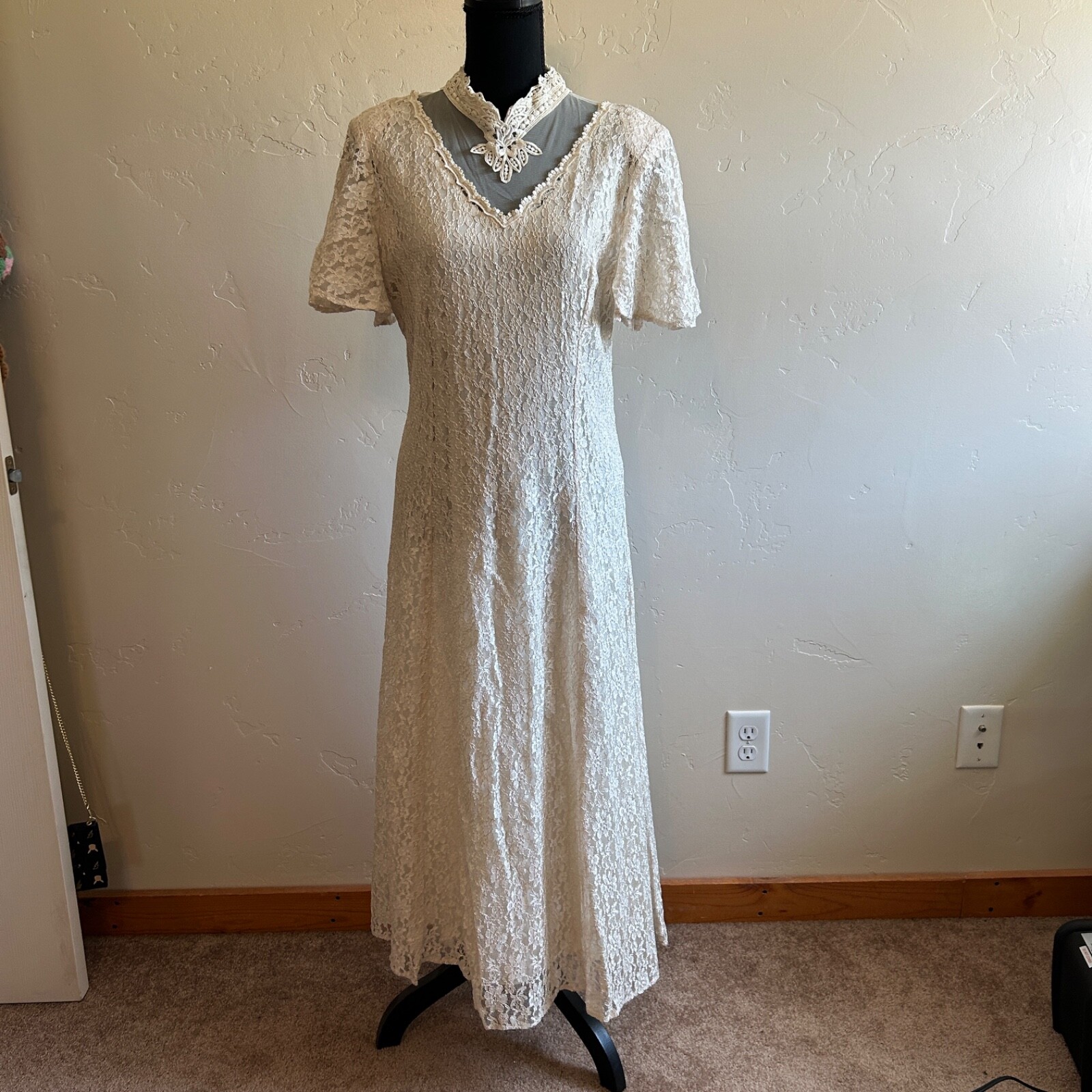 Vintage Dawn Joy Fashions High Neck Lace Dress w/ Slip Tie Back Cream Size 14