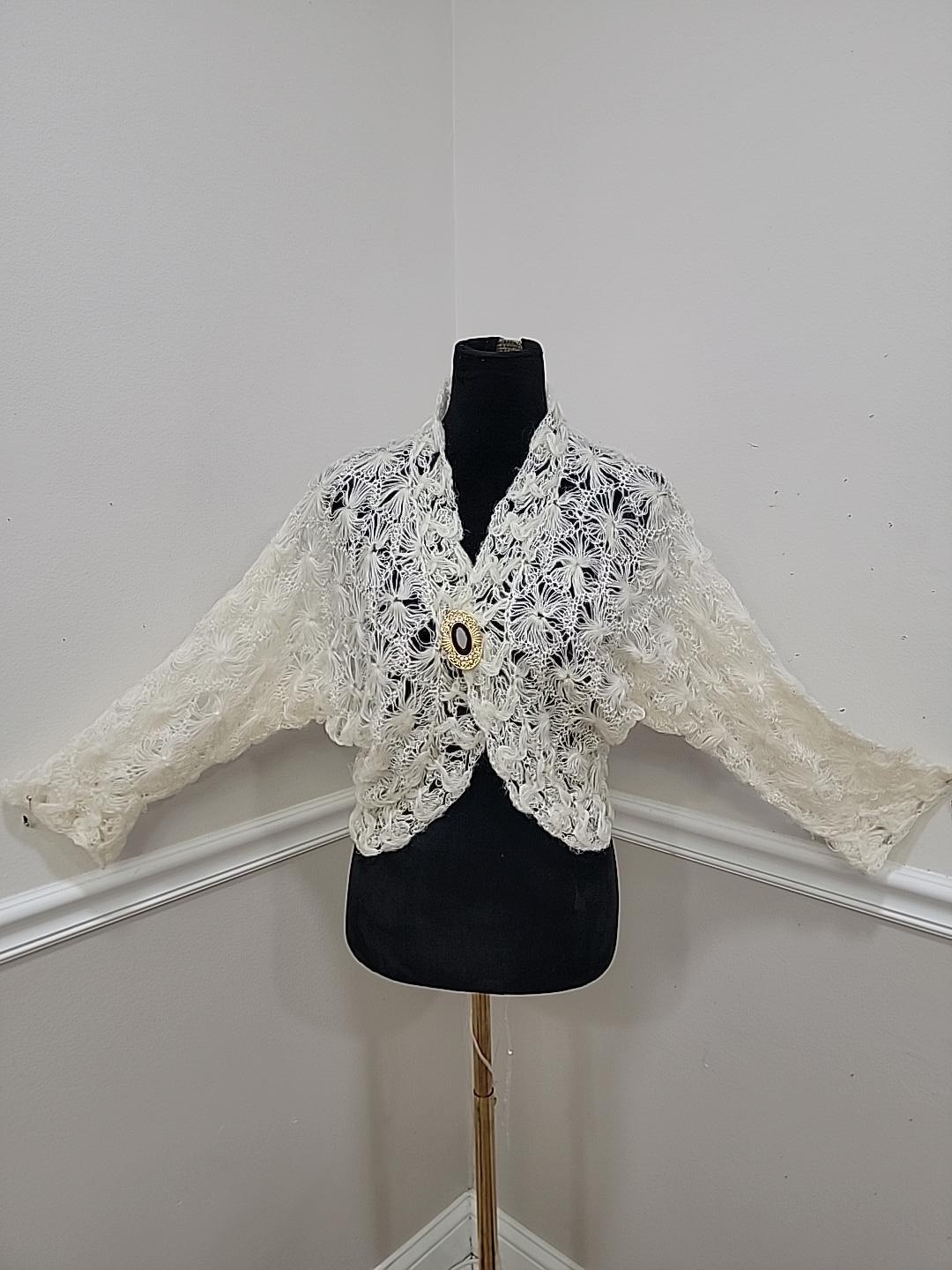 VTG’70s Made in Japan Hand Made Acrylic Crochet Bolero Victorian Style Cardigan.