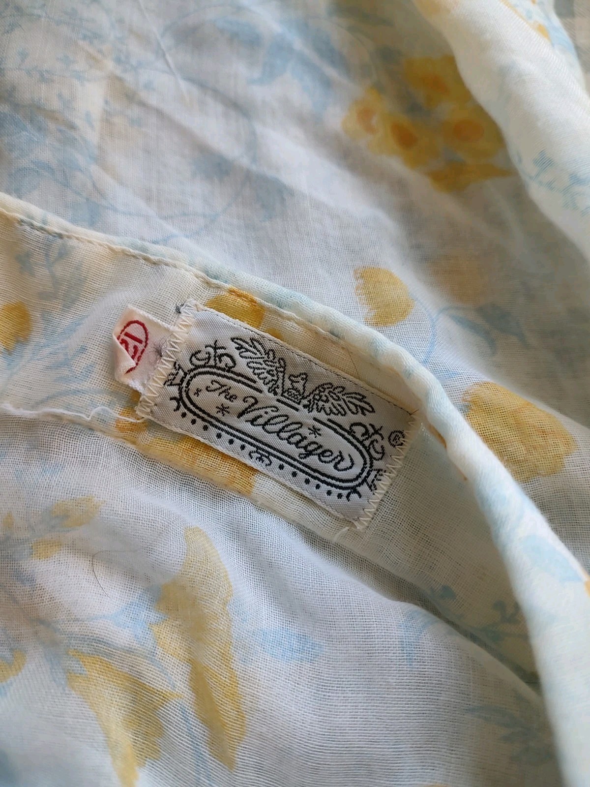 70’s Vintage The Villager Shirt Button Down Top Sheer Featherweight Floral Sz S