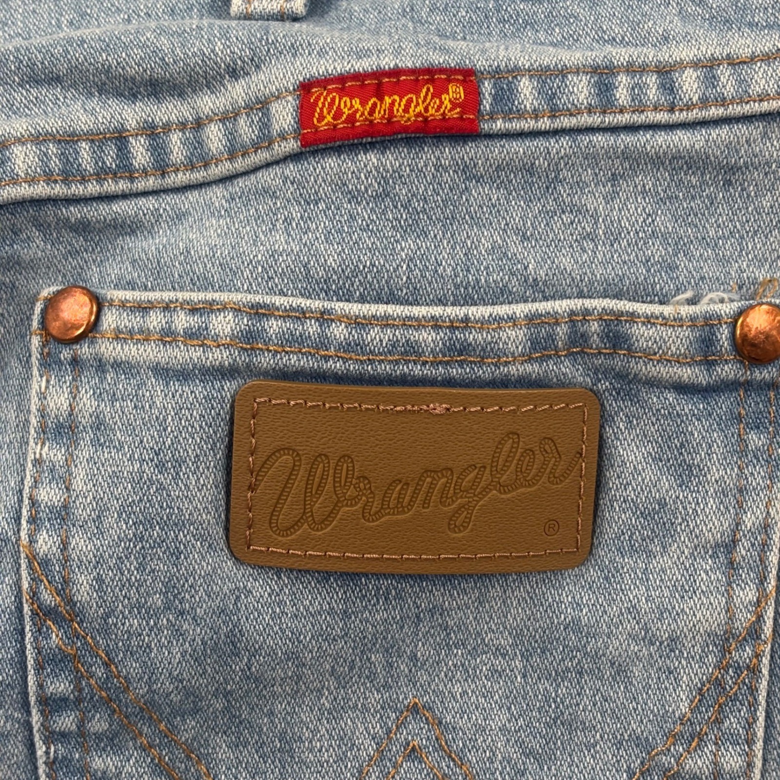 Vintage Wrangler Western Jeans 29W x 31L Light Blue Straight Leg Denim Women’s