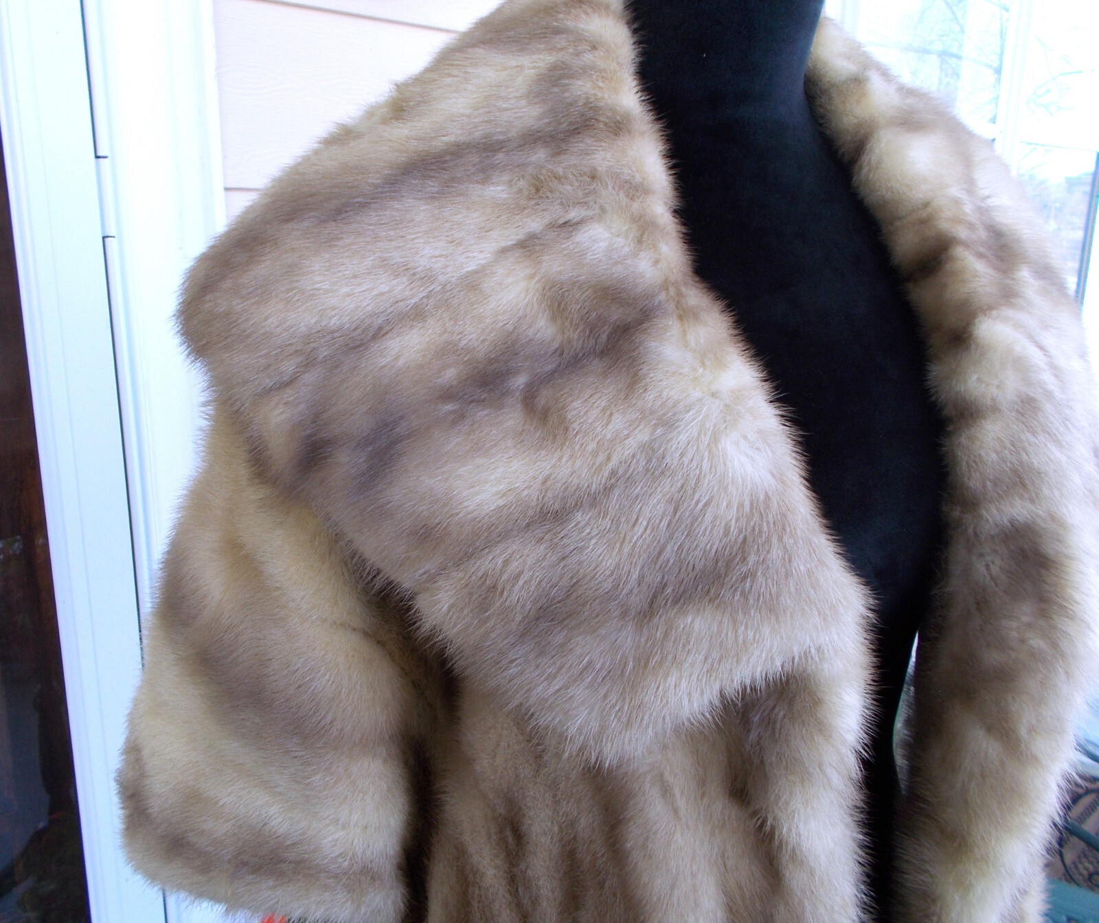 Vintage Light Champagne Honey Blonde Fur Mink Stole Cape With Wide Collar M-L