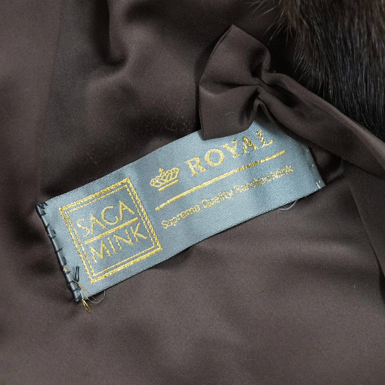 SAGA ROYAL MINK Design Cape – Genuine Vintage Fur From Japan