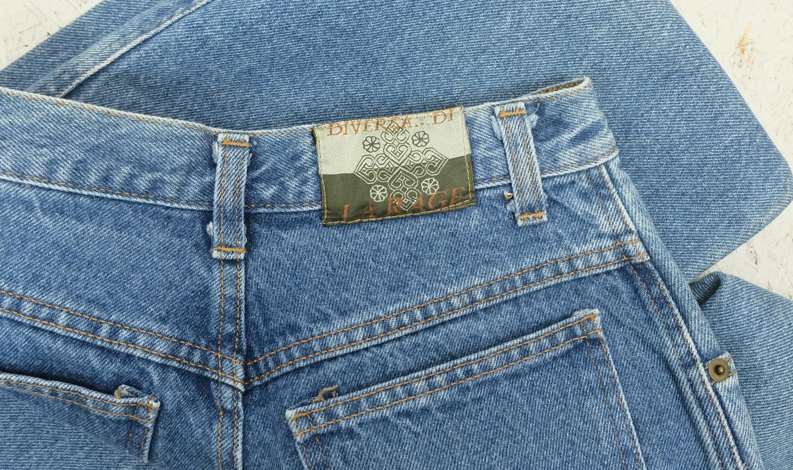 80s 90s true vintage high waist JEANS size S diversa…di la rage jeans italy