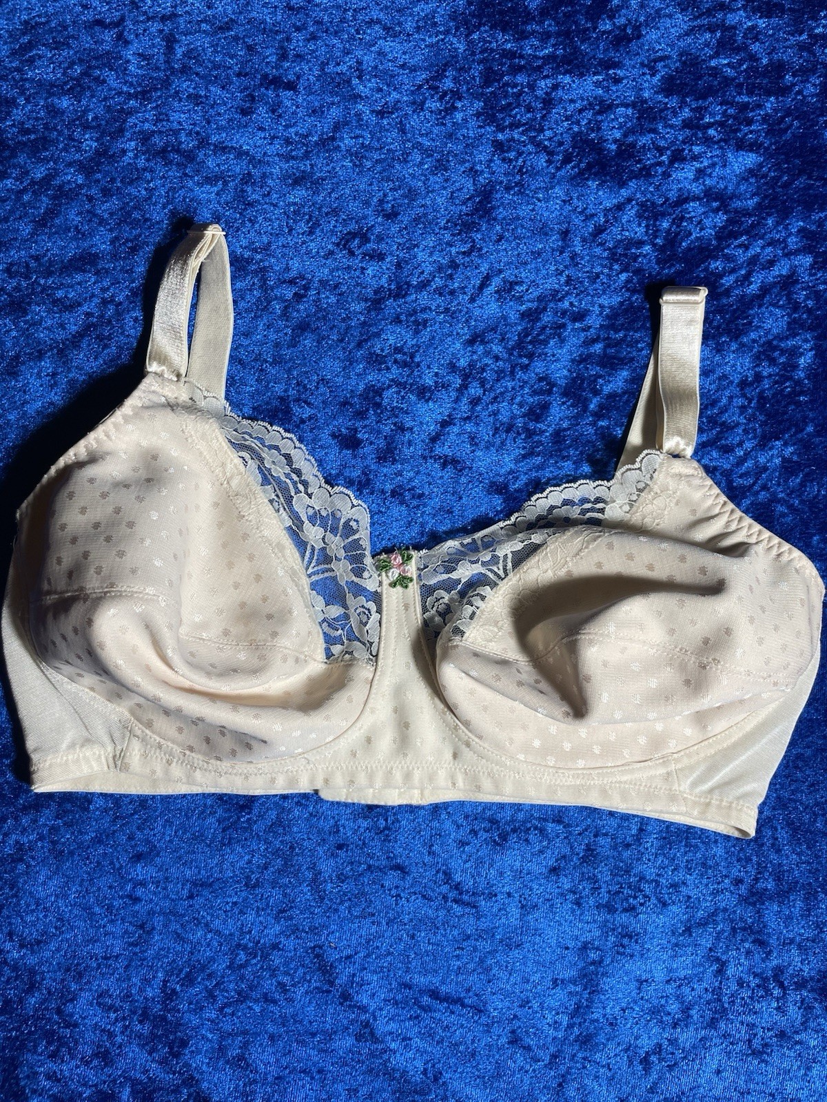 Vintage Maidenform Bra 36dd Beige Nylon Lace Wireless Comfort