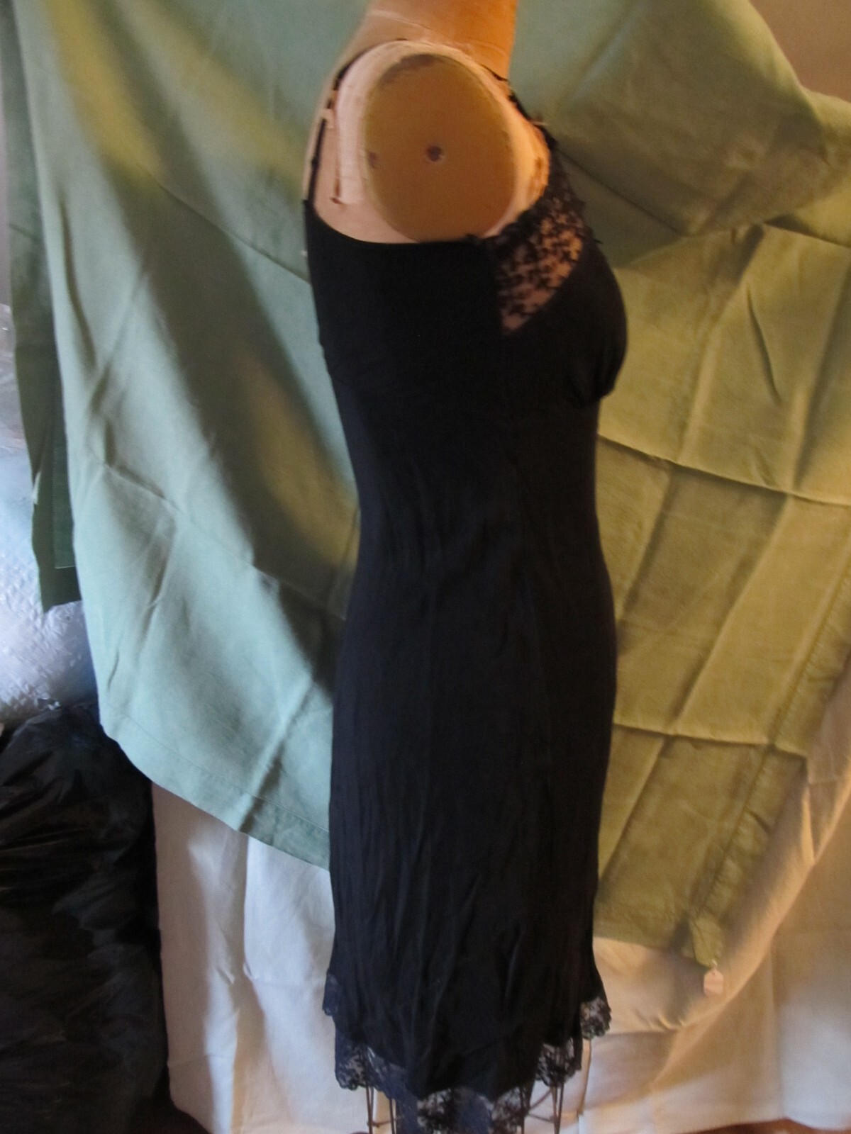 Vintage 50’s black & lace silk negligee classic pin-up bombshell