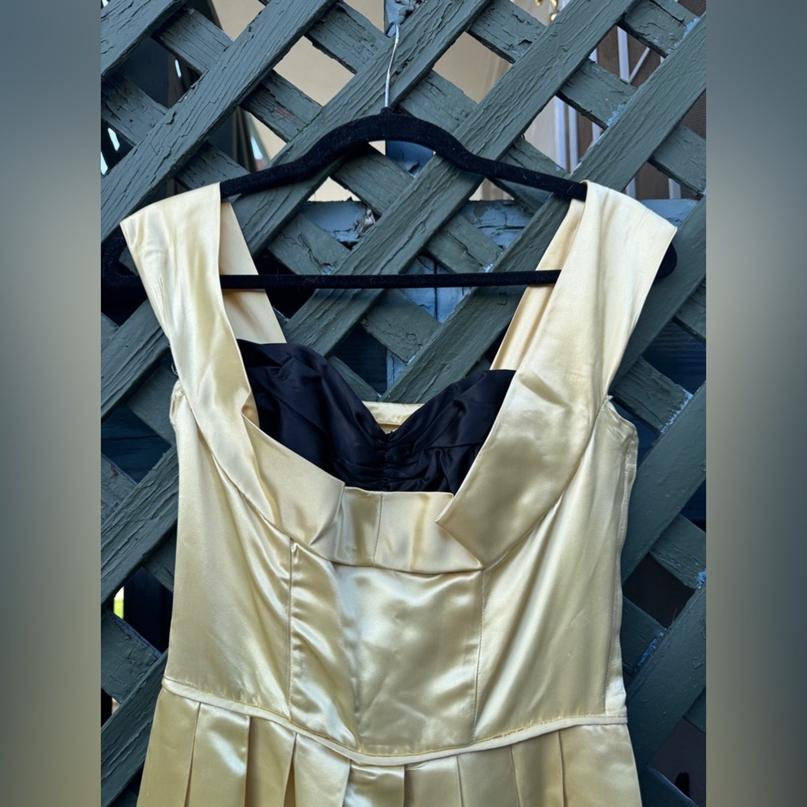 50s Vintage Yellow and Black Satin Prom Dress size Xs