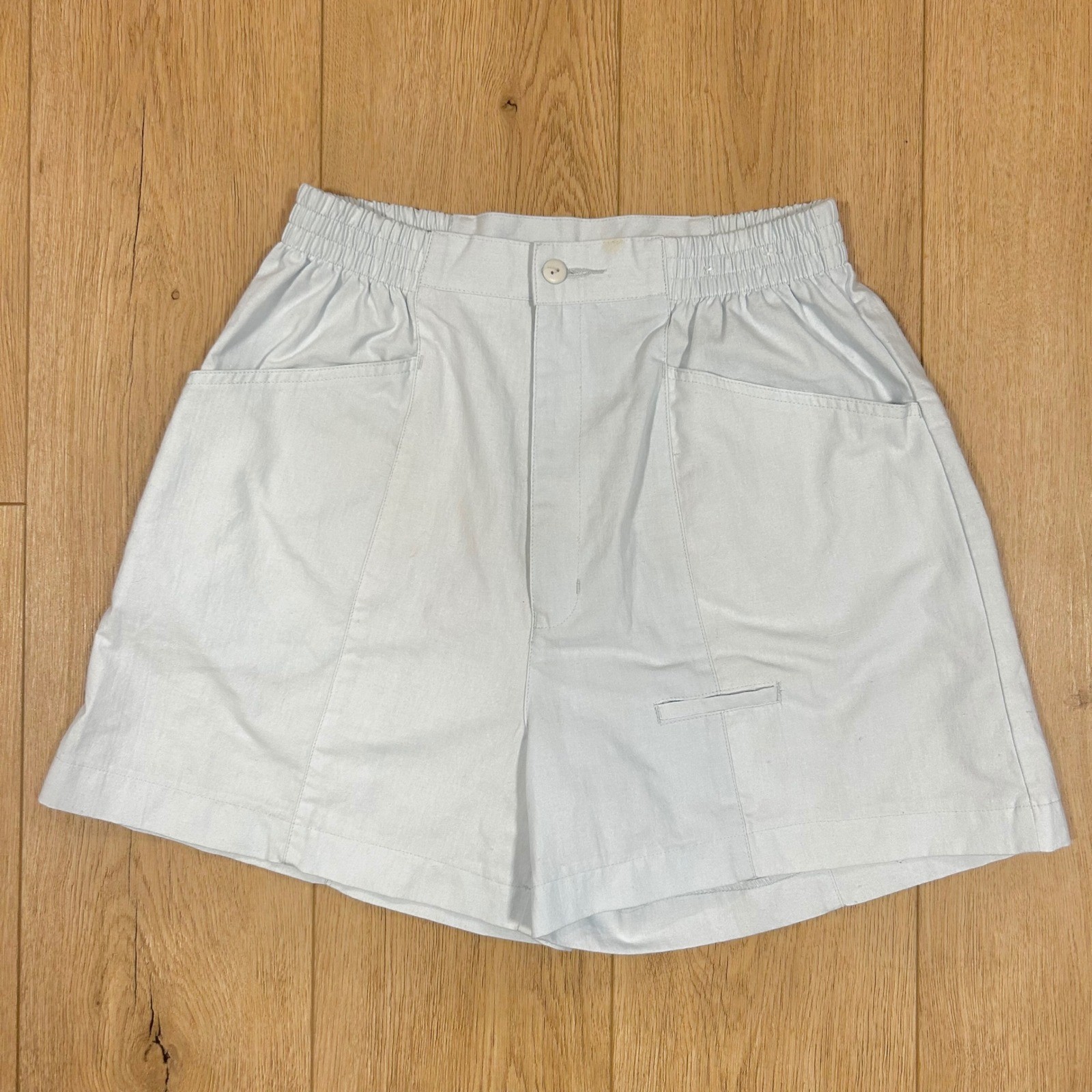 Vintage Van Heusen For Her Light Blue High Waisted Elastic Back Shorts Women 28″