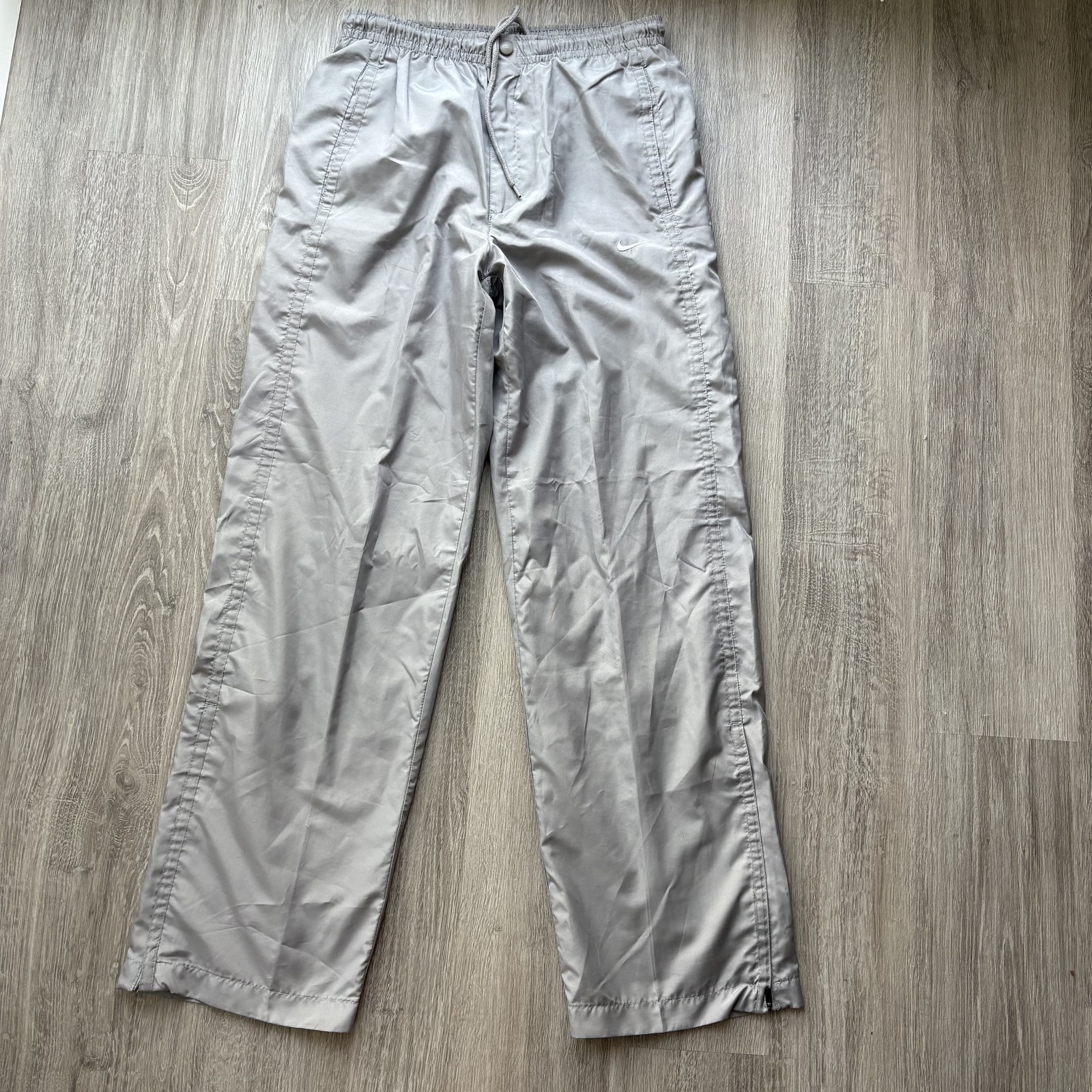 Nike Women’s Track Pants Grey Baggy Y2K Vintage Mesh Lined Ankle Zip Size S