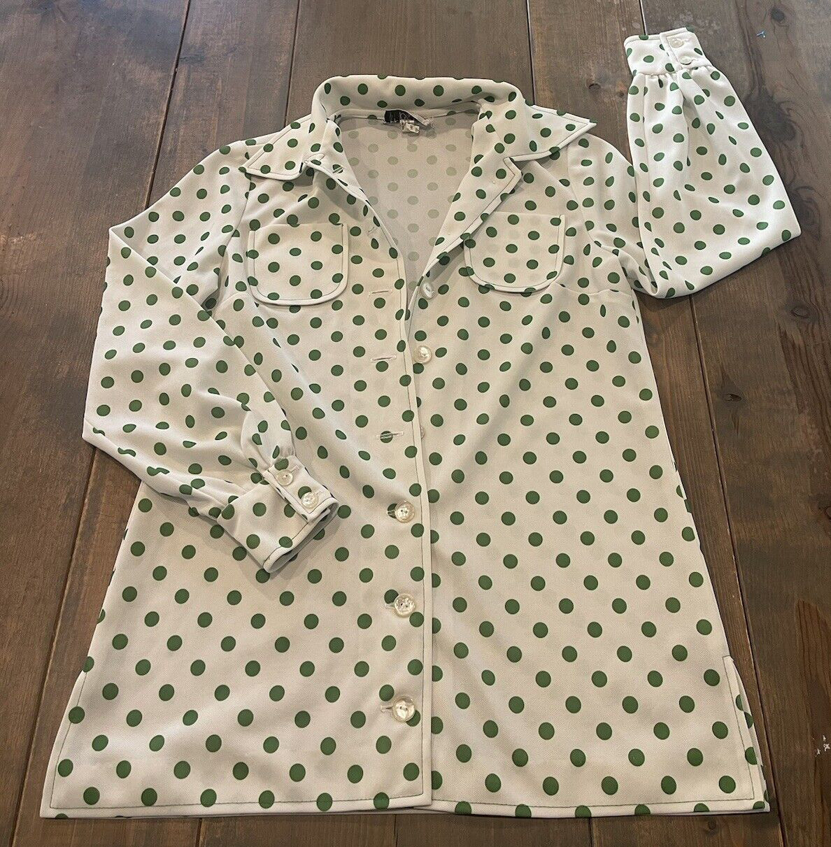 Vintage Pedestal Originals Women’s Long Sleeve Green Polka Dot Blouse Button SML
