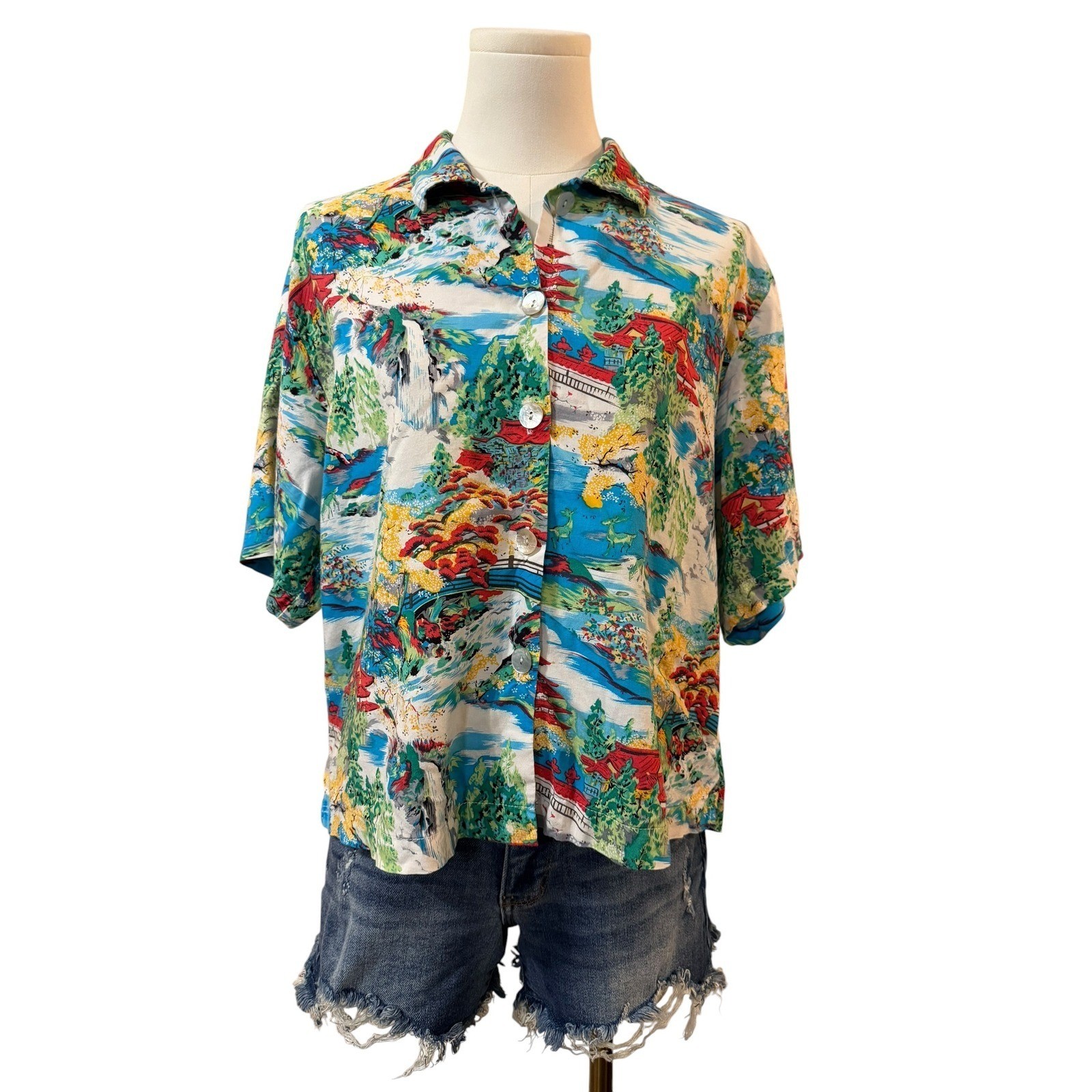 Clio Vintage Pagoda Scenic Print Button Up Shirt Multicolor LRG 90s Rayon Top
