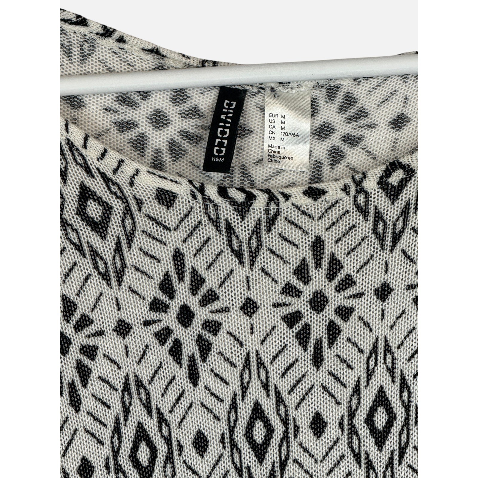H&M Divided Medium Black White Geometric Knit Top Crochet Lace Hem Boho