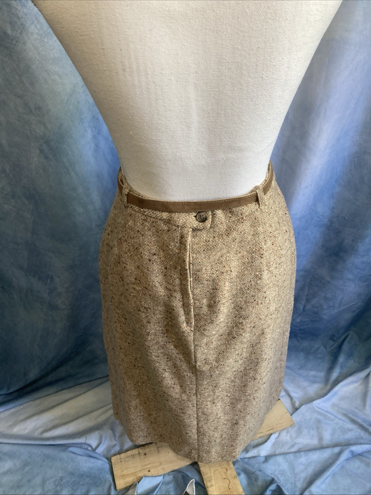 Vintage 70s John Meyer Tweed Midi Skirt Ribbon Hem Beige Wool Blend Size 12