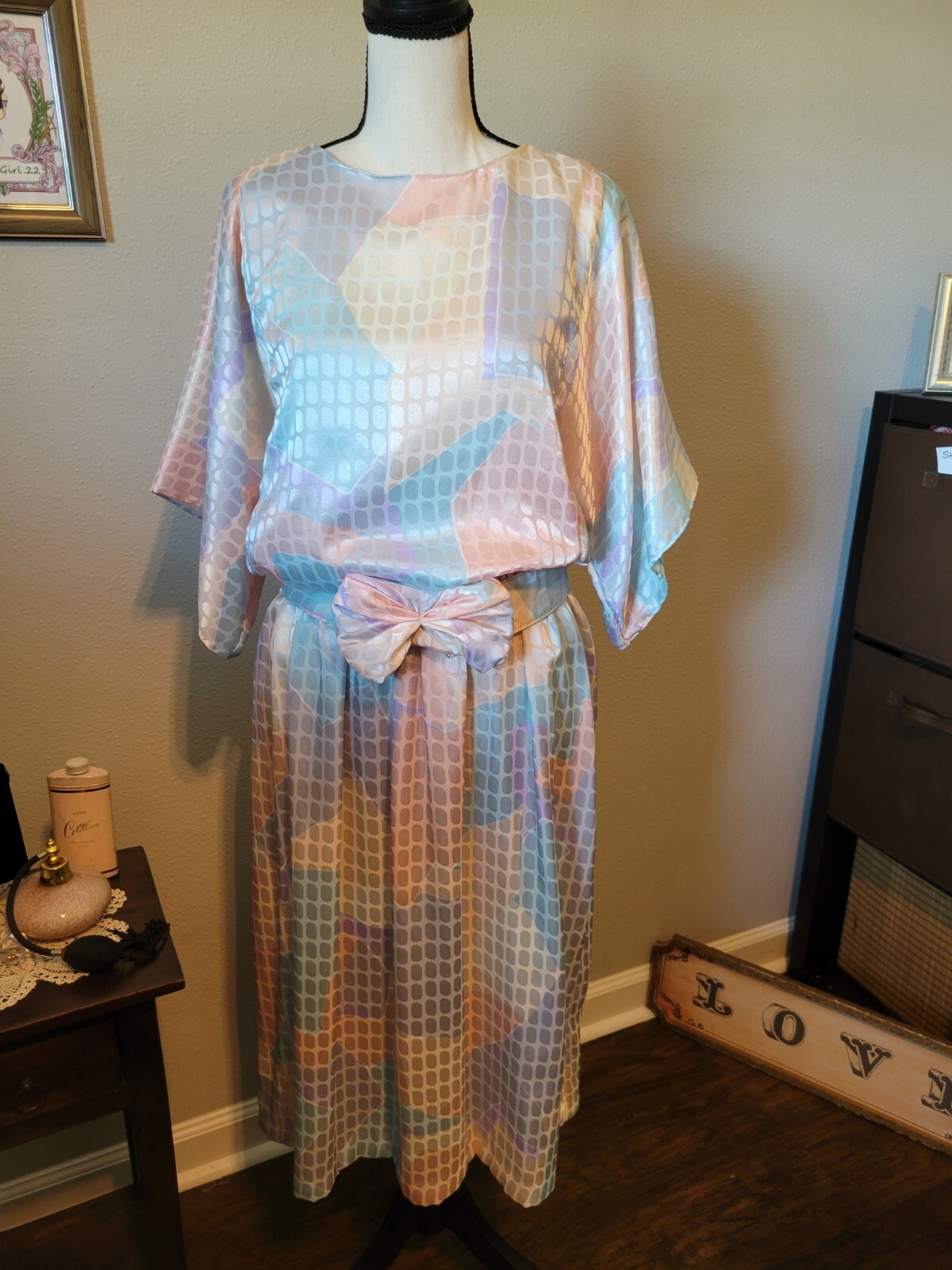 80s Vintage Pastel Satin Geo Print Tea Dress Half Sleeve, Belt, Size 10/12