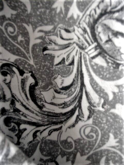 Alanni Vintage 2-Piece Black & White Paisley Capri Sleeveless Outfit Sz L