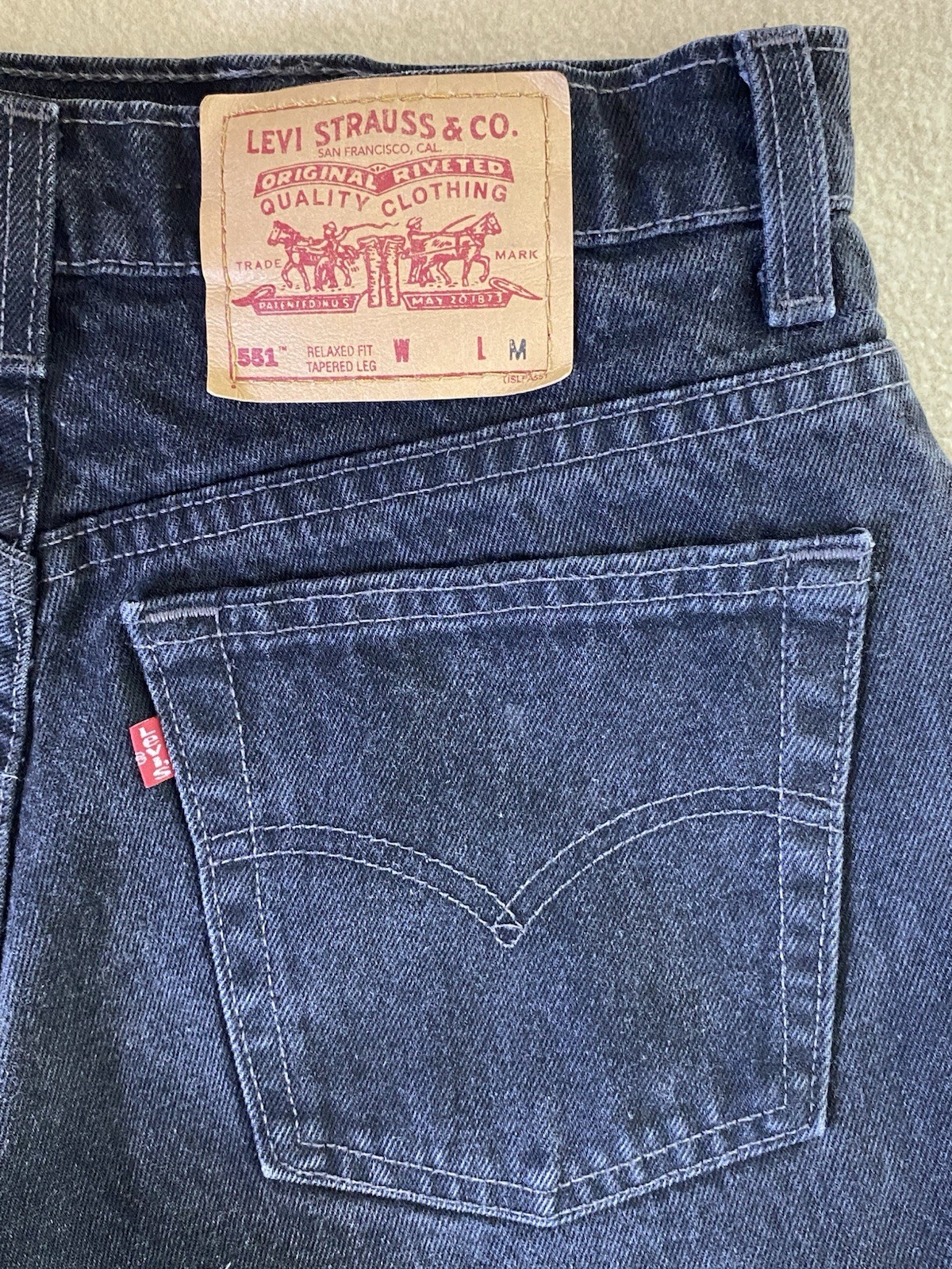 Levis 551 (Size 12 MED Womens) Relaxed Fit, Tapered Leg Black Cotton Denim Jeans