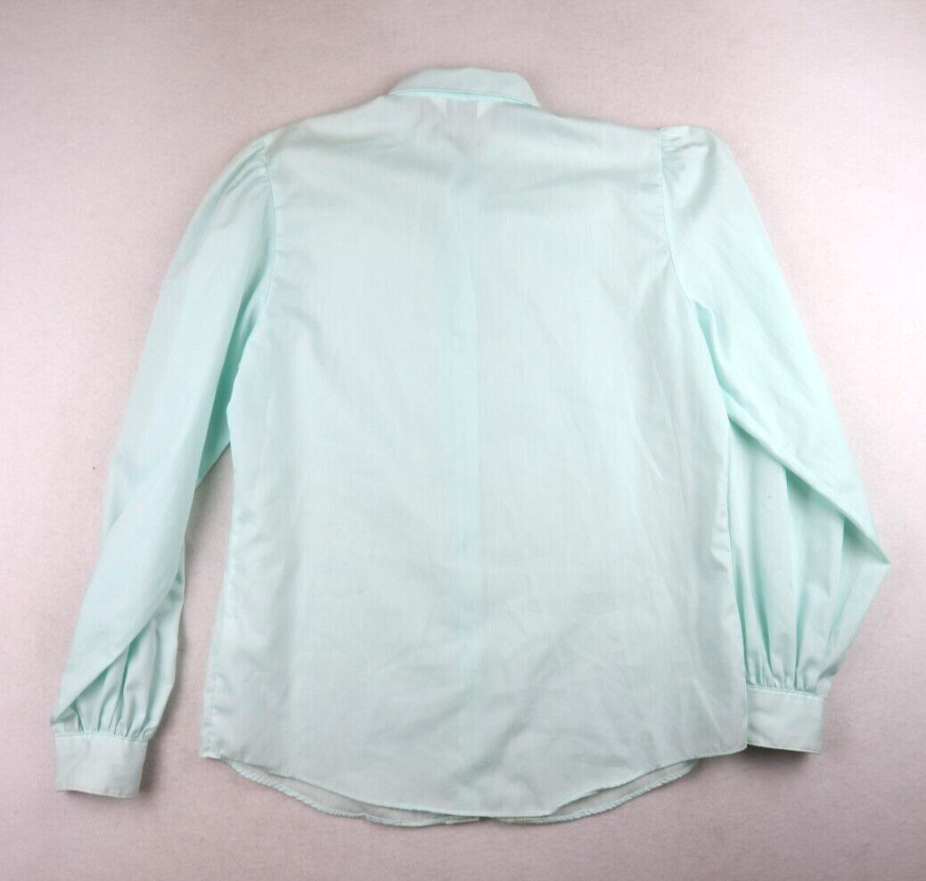 VINTAGE WOMEN’S MINT GREEN LONG SLEEVE BUTTON-UP BLOUSE – CLASSIC ELEGANCE – 10