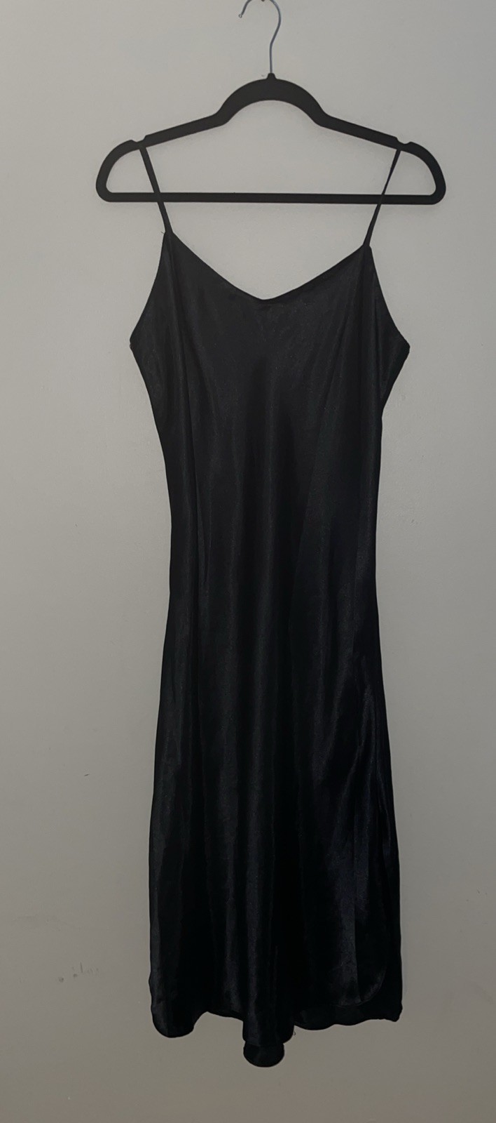 Vanity Fair Satin Negligee Long Slip Dress Spaghetti Strap Black Shiny SZ 34/32