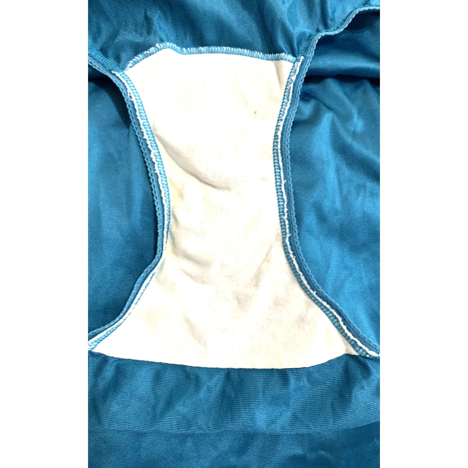 Vintage Vanity Fair Panties TURQUOISE 100% Nylon Size 7 / 44 Cotton Gusset NWOT