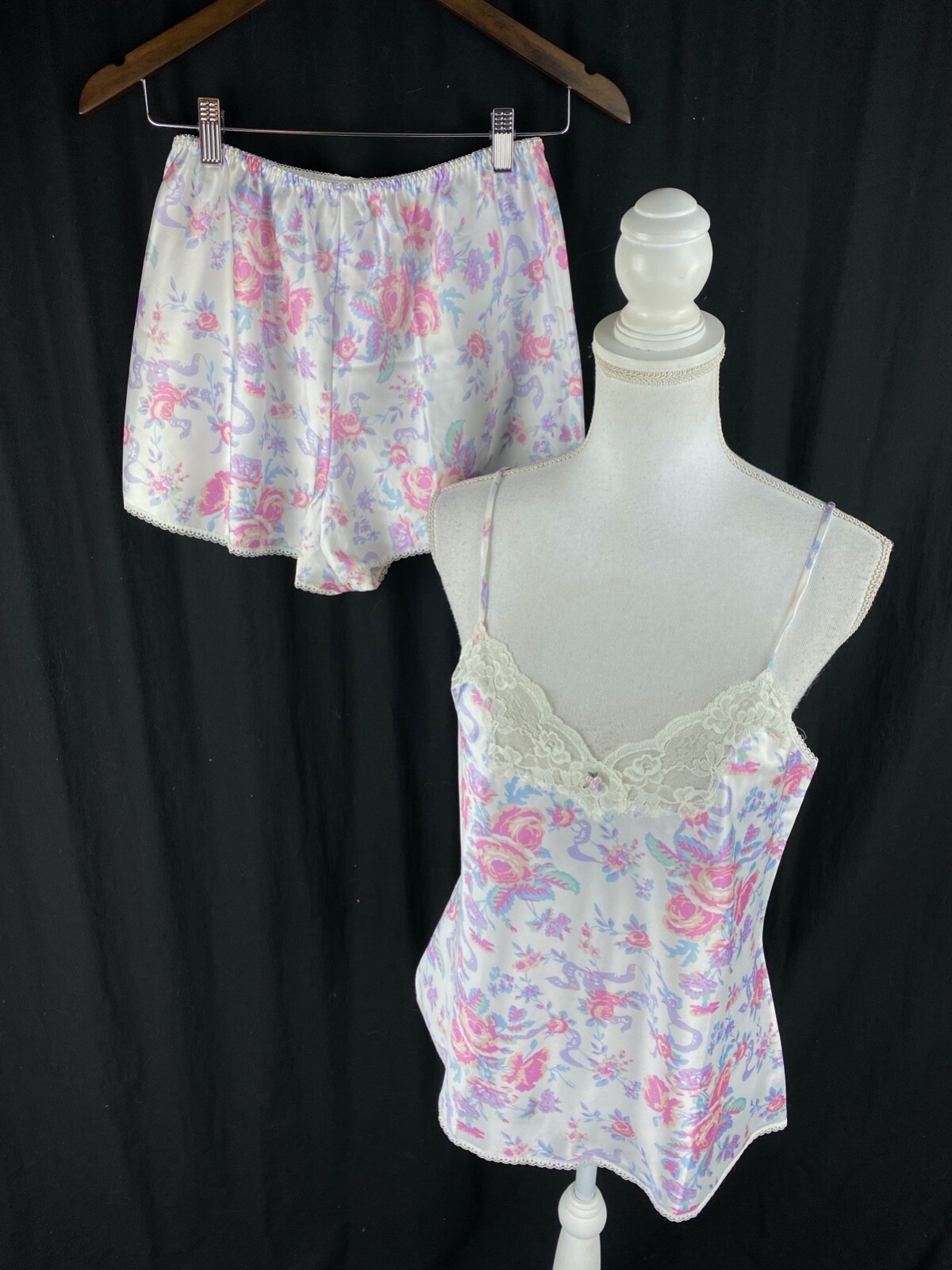 Kayser Vtg 60s 2 Piece Pajama Intimate Floral Lace Trim Shorts Cami Top USA 38/7