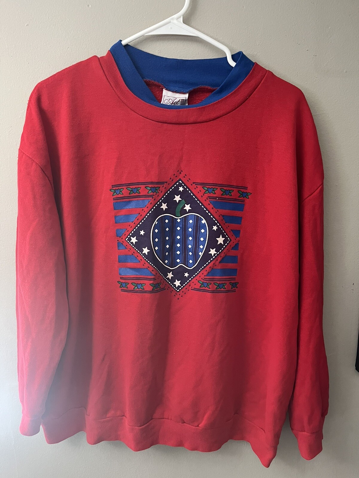 Act 3 Classics Vintage Grandma Sweater Granny core Apple Blue Red