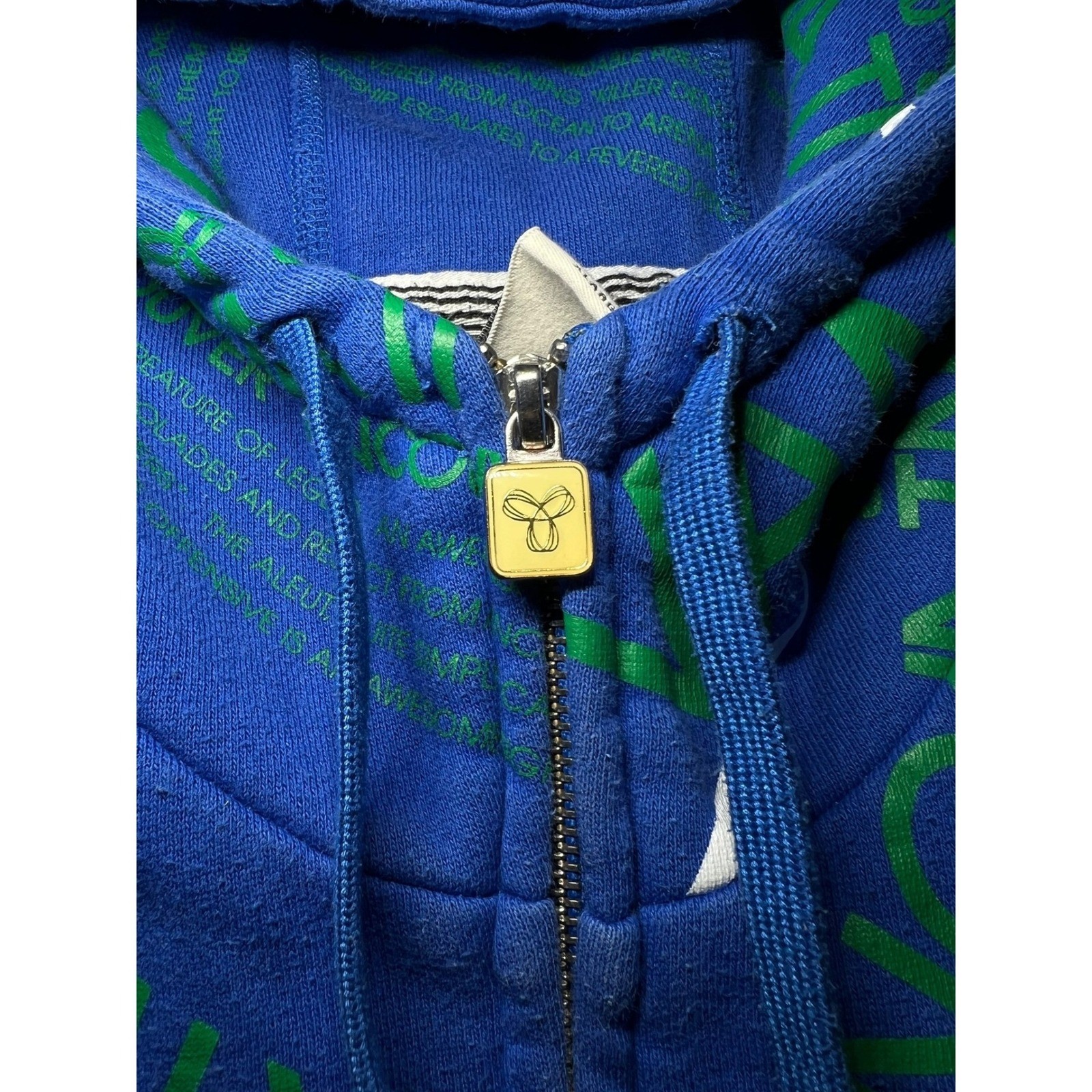 Vintage TNA Aritzia Vancouver All-Over Print Zip-Up Hoodie Size XL Y2K