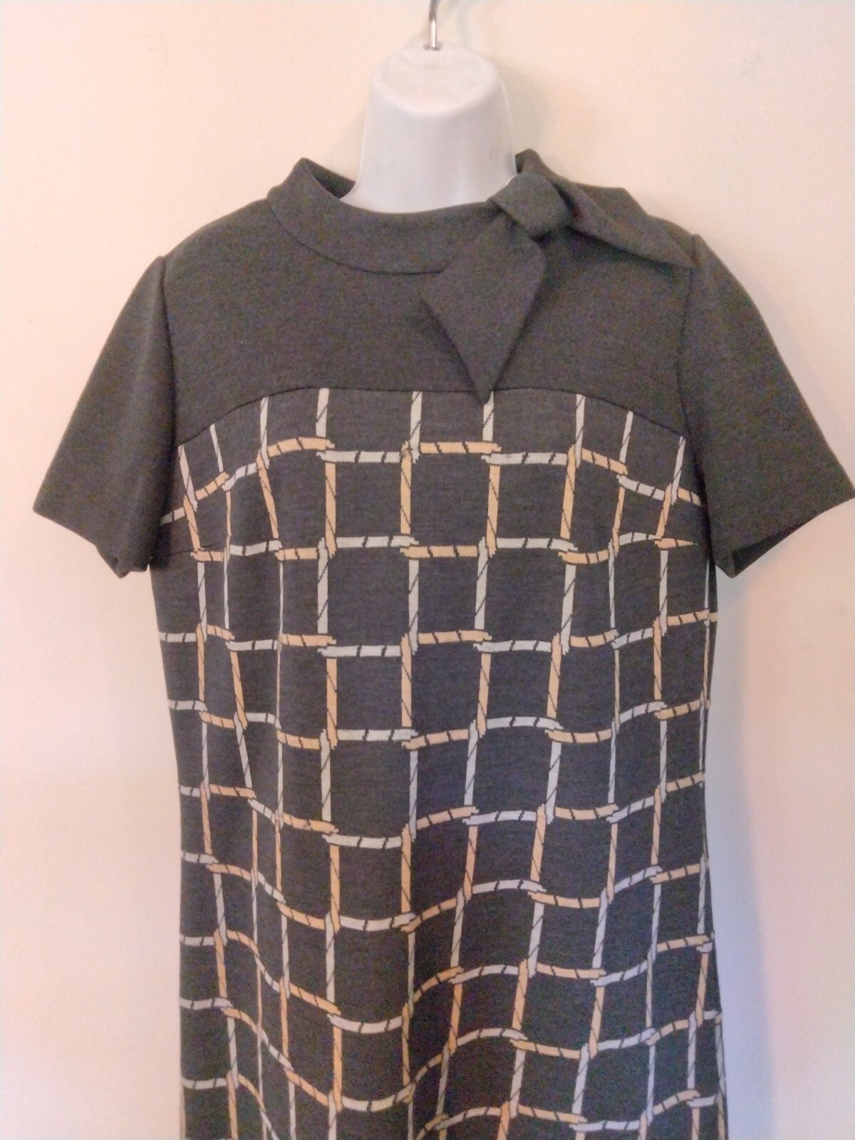 Vintage 1960s Leslie Fay Knit Dress Large Xl dark gray black ? abstract