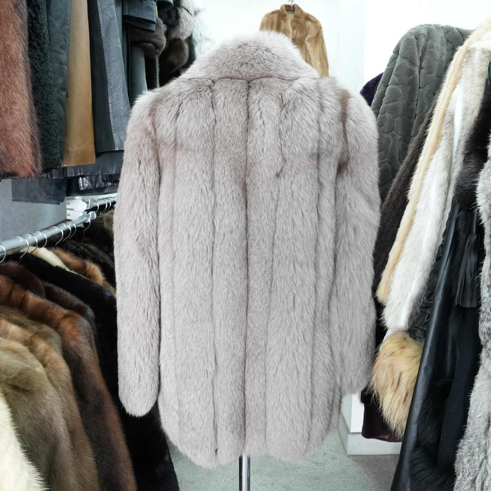 SAGA FOX Mocha Brown Deyd Coat – Genuine Vintage Fur From Japan