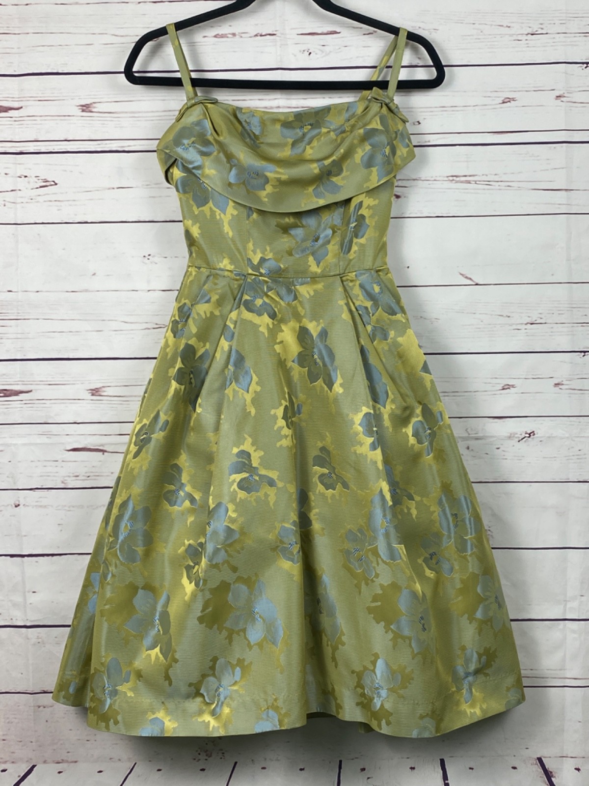 Vtg 1950’s Silk Brocade Floral Party Dress Size 7 Crinoline Retro Glam Classic
