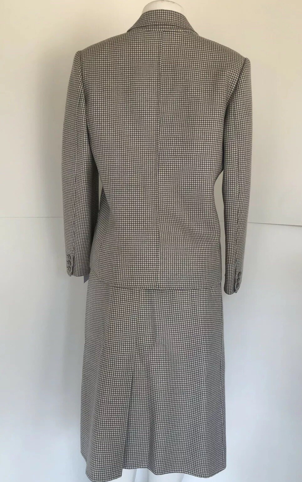 Salvatore Ferragamo France Size 48 US 10 Skirt Suit Houndstooth Vintage Retro