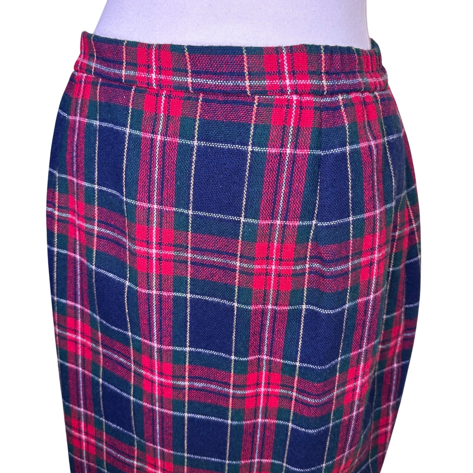 Vintage Tartan Plaid Wool Blend Dark Academia Pencil Skirt Navy Red Green Preppy