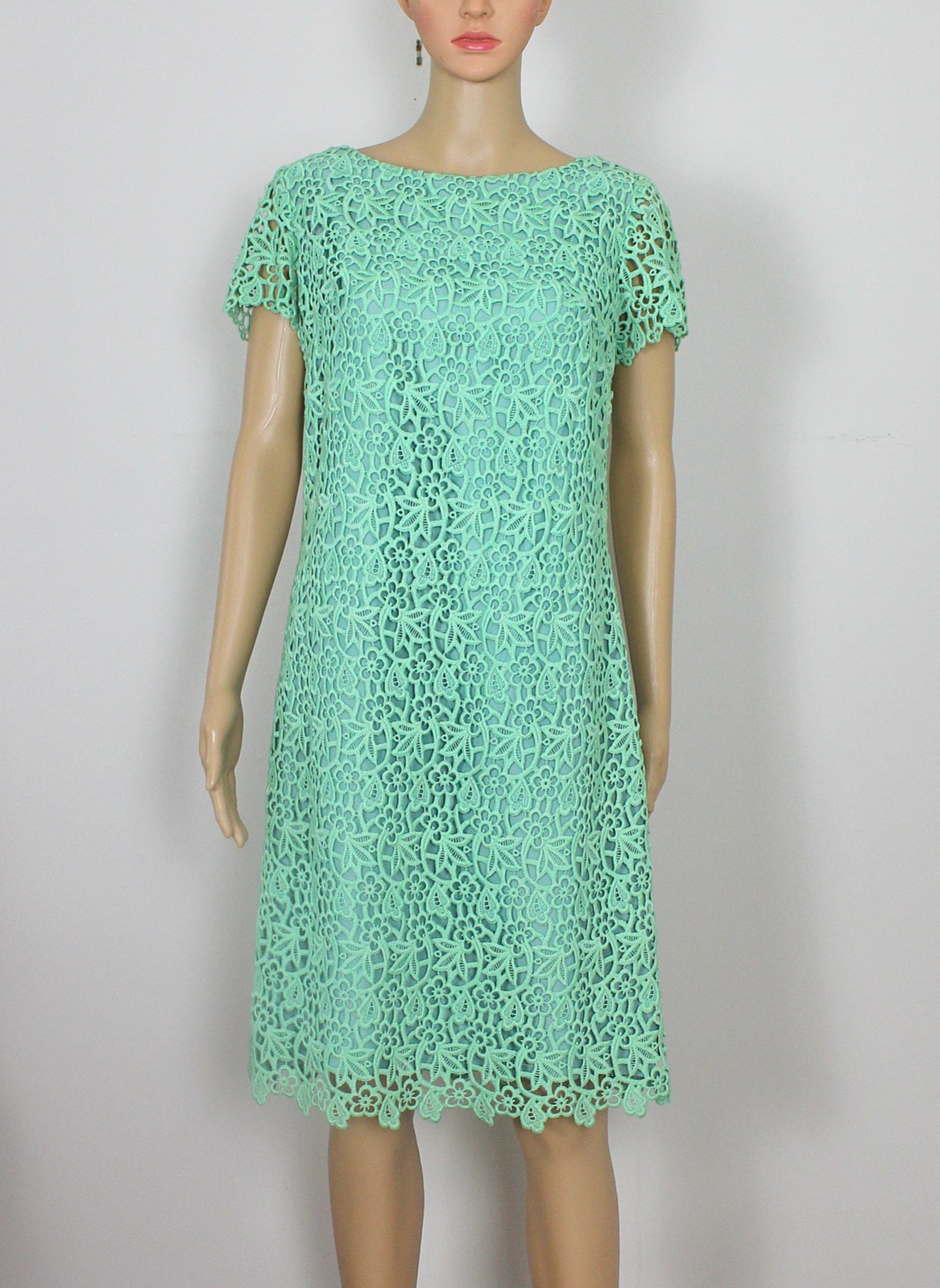 Vintage 1960s/70s Sea Foam Green Daisy/Floral Lace Shift Dress 1970s/60s