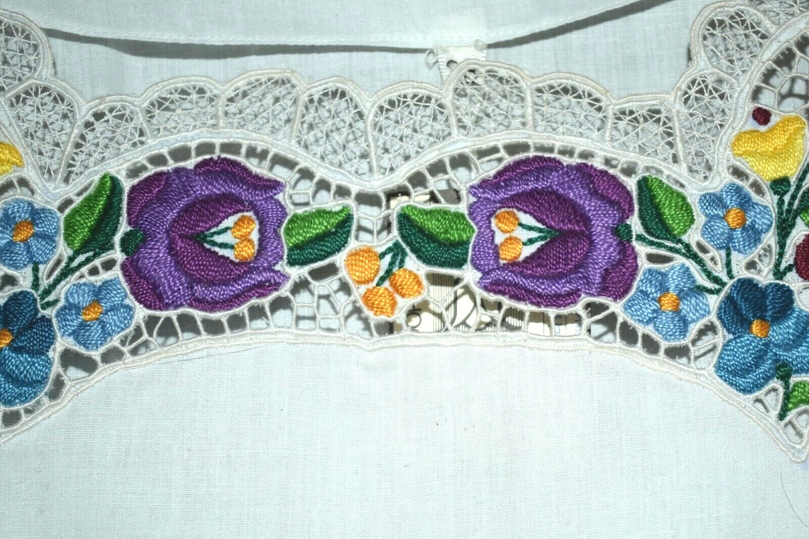 Vintage HUNGAROCOOP Hungarian Folk Embroidered Blouse sz 38 (M) UNWORN w/Tag