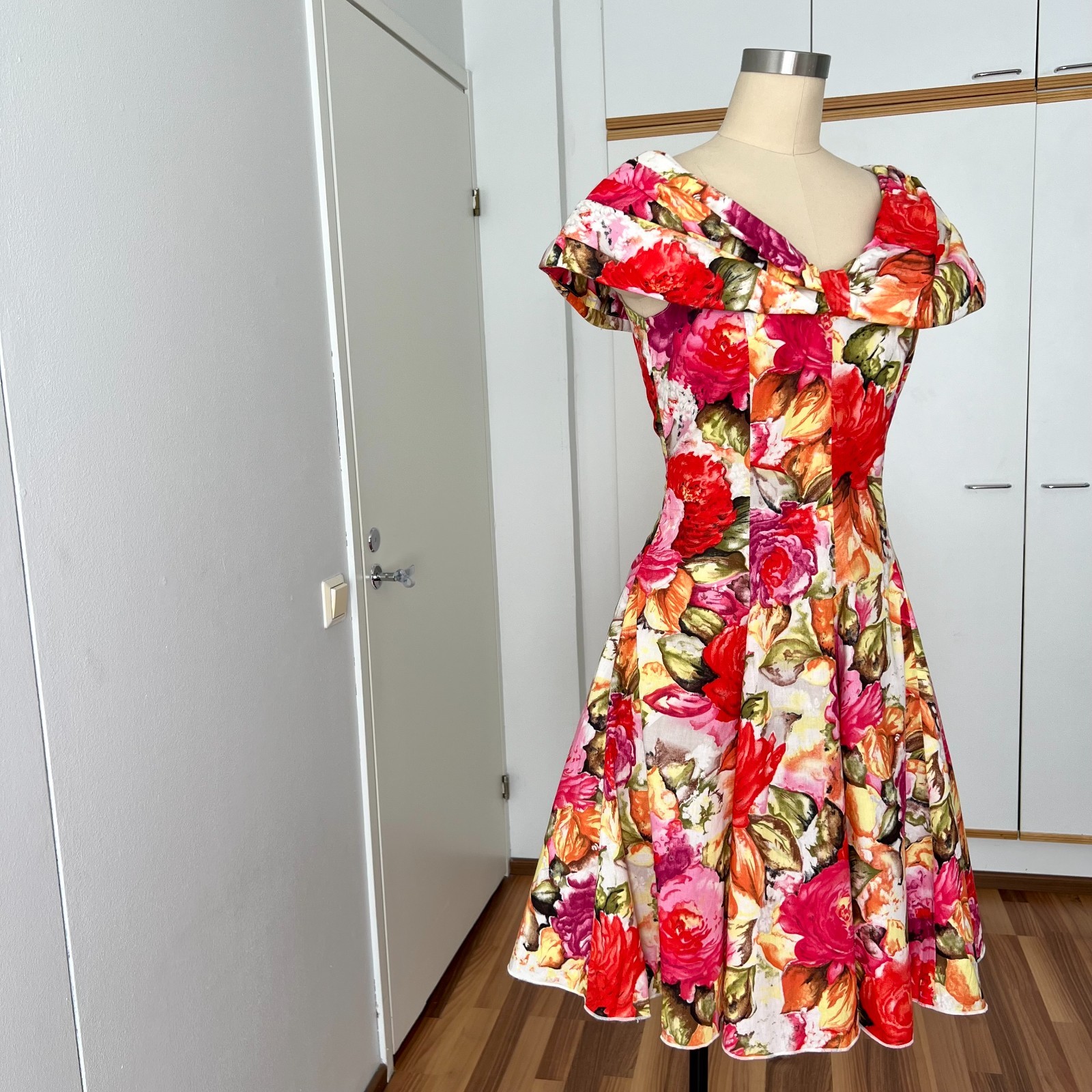 1980s Floral Rockabilly Cotton Dress Off Shoulder Fit & Flare Pin Up Party Retro