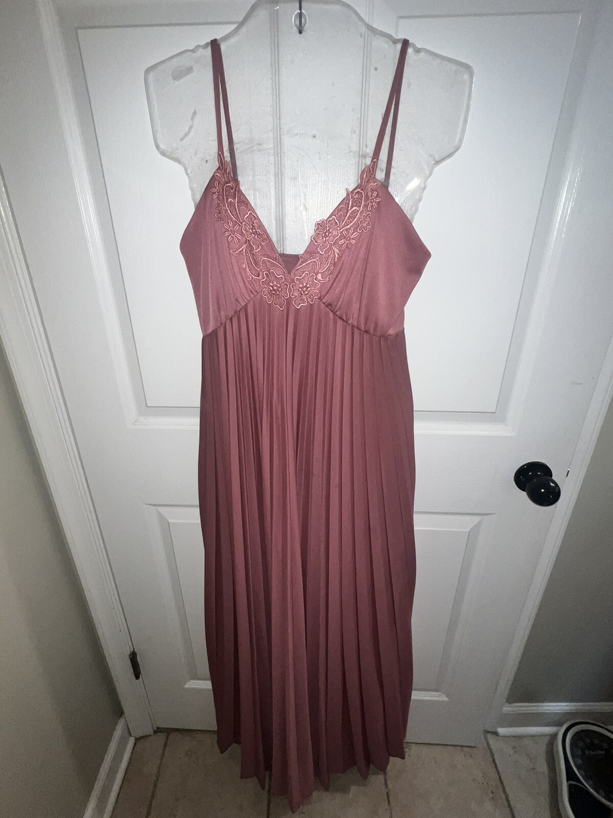 Vtg. The House Of Nu Mode Pleated Full Length Mauve Dress Canada