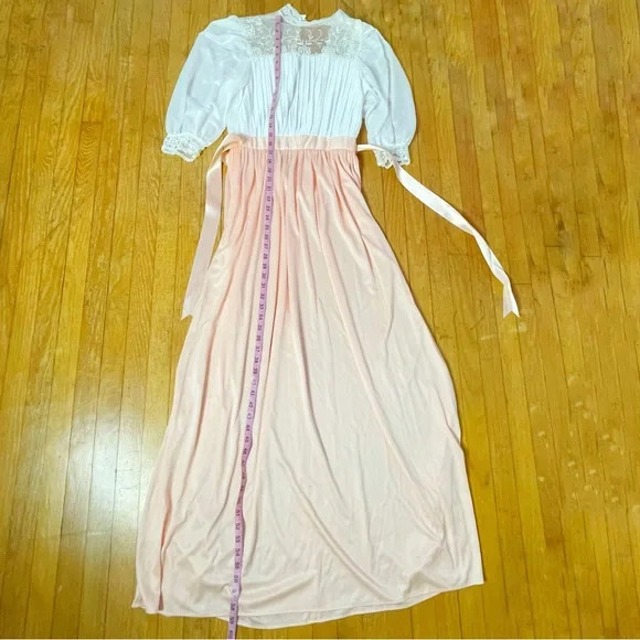 Vintage 70s Romantic Lace And Satin Peach Cream Chiffon Cottagecore Dress Small
