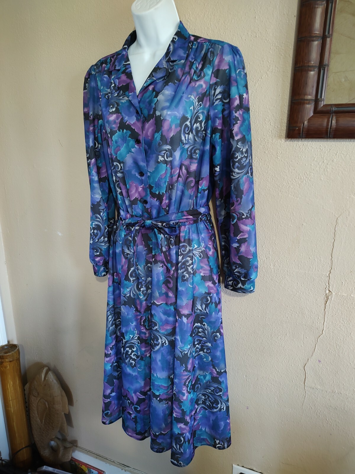 1970’s Beautiful Vintage Blue Black Purple Floral Print Dress Size Small Medium