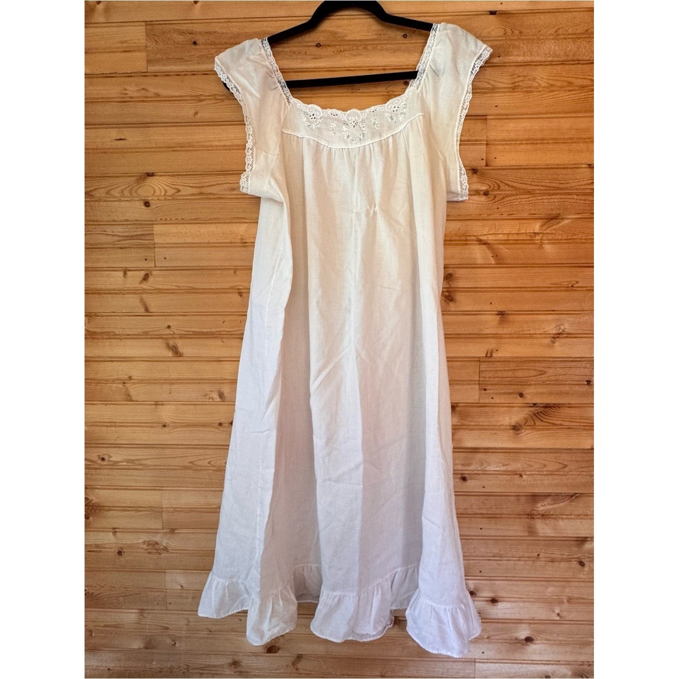 Carriage Court Vintage Nightgown Size 12/14 Cotton Romantic Cottage Summer
